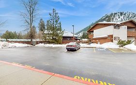 Icicle Village Resort 402: Juniper Studio